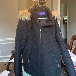 Girls black winter coat L